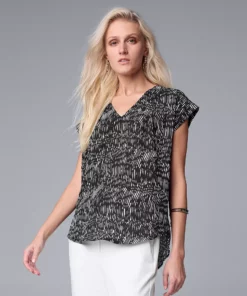 Women's Simply Vera Vera Wang V-Neck Top -Simply Vera Vera Wang Shop 4826767 Graphic Abstract