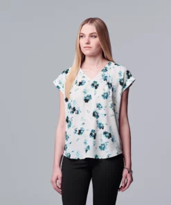 Petite Simply Vera Vera Wang V-Neck Popover Top -Simply Vera Vera Wang Shop 4826906 Small Floral Bloom