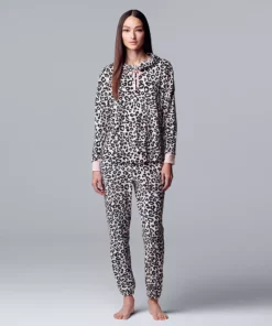 Women's Simply Vera Vera Wang Velour Hooded Pajama Top and Banded Bottom Pajama Pants Sleep Set
