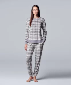 Petite Simply Vera Vera Wang Velour Pajama Top and Banded Bottom Pajama Pants Sleep Set 10 Petite Simply Vera Vera Wang Velour Pajama Top and Banded Bottom Pajama Pants Sleep Set -Simply Vera Vera Wang Shop 5005145 Pink Plaid